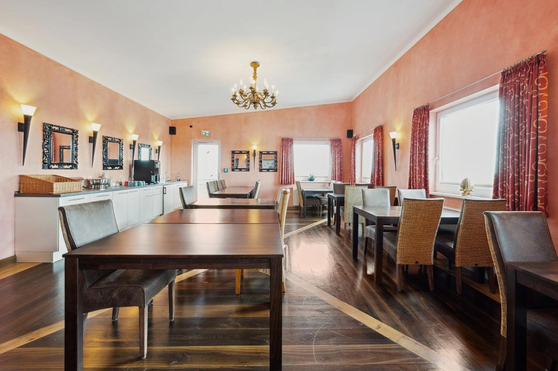 7O'Clock - Hotel Hannover Laatzen Zewnętrze zdjęcie