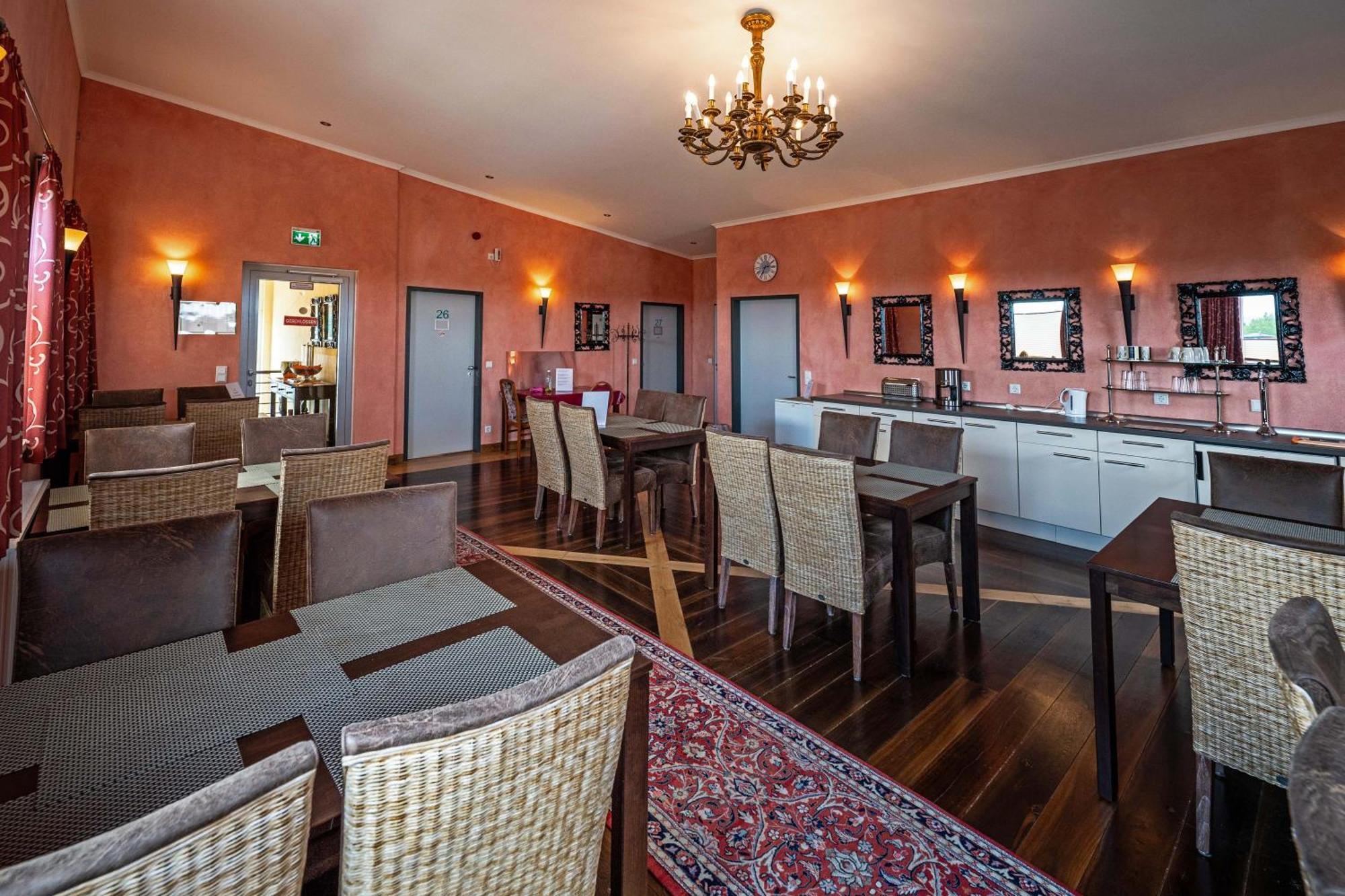 7O'Clock - Hotel Hannover Laatzen Zewnętrze zdjęcie